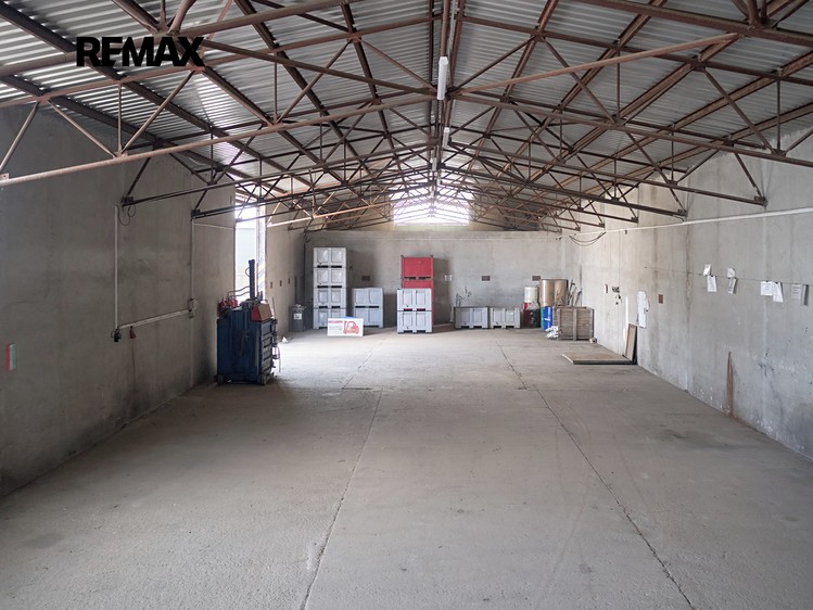 Prodej výrobní haly, prostoru 600 m² - foto 6