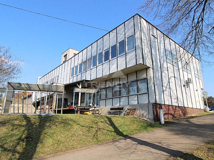 Prodej výrobní haly, prostoru 1 150 m² - foto 4