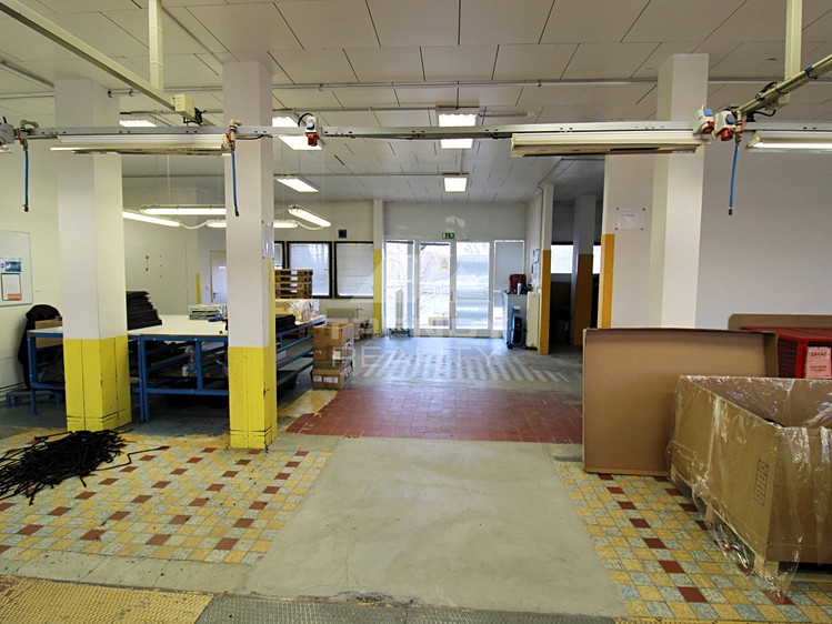 Prodej výrobní haly, prostoru 1 150 m² - foto 7