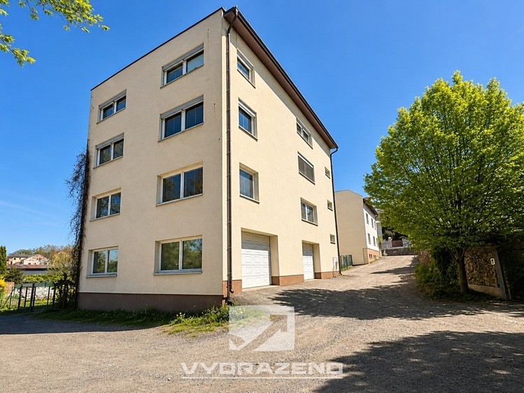 Prodej obchodního prostoru 1 800 m² - foto 2