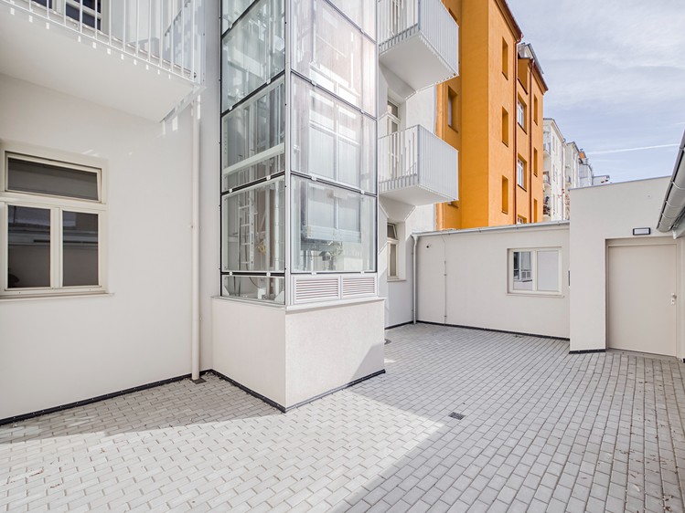 Prodej obchodního prostoru 84 m² - foto 8