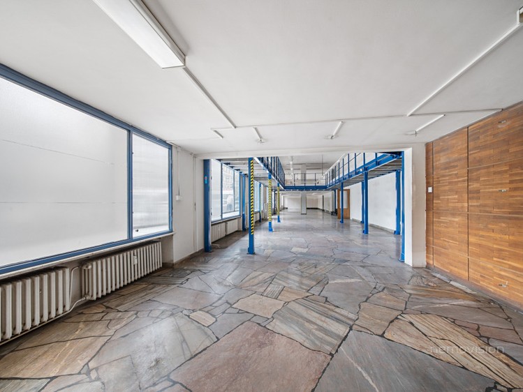 Prodej obchodního prostoru 187 m² - foto 4