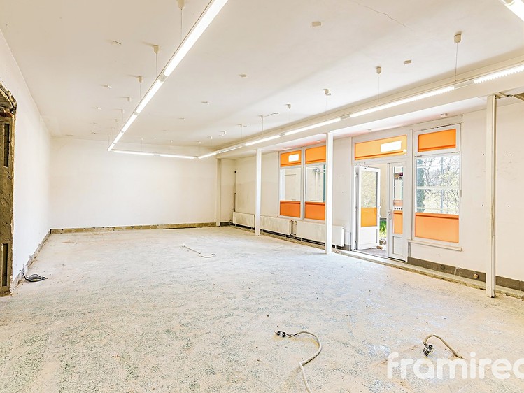 Prodej obchodního prostoru 245 m² - foto 2