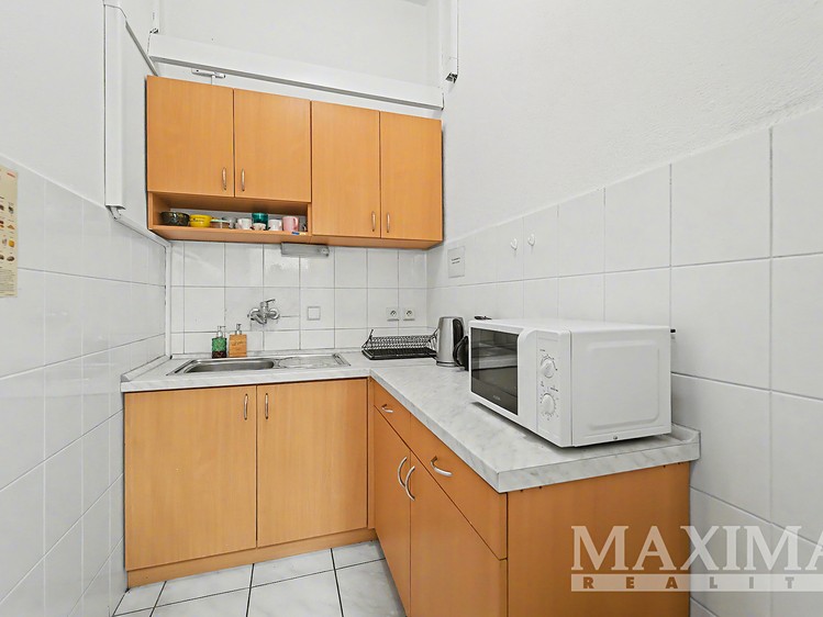 Prodej kanceláře 2 004 m² - foto 6
