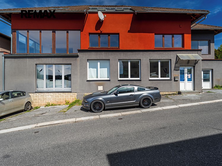 Prodej činžovního domu 654 m² - foto 1
