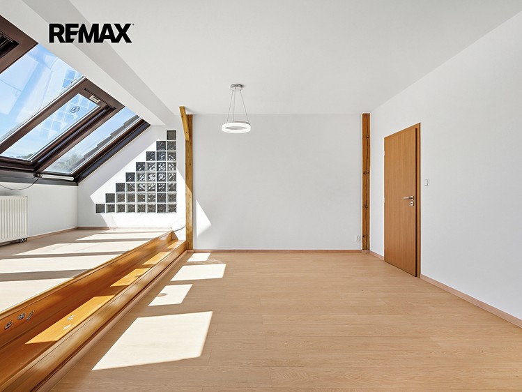 Prodej činžovního domu 654 m² - foto 5