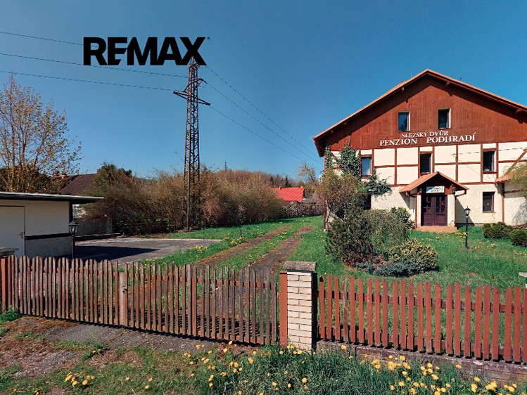Prodej obchodního prostoru 1 400 m² - foto 1