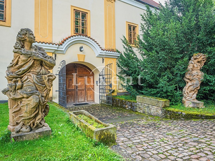 Prodej ubytovacího zařízení 2 500 m² - foto 3