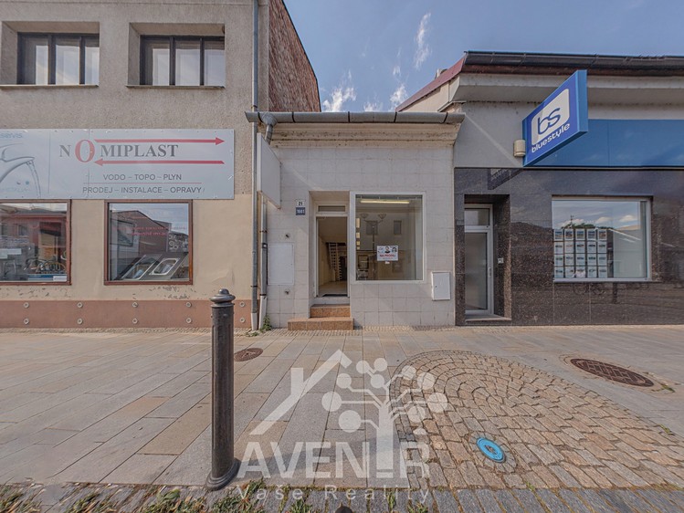 Prodej obchodního prostoru 69 m² - foto 4