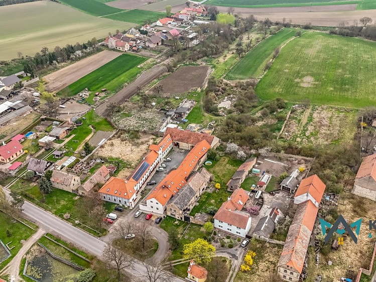 Prodej činžovního domu 1 400 m² - foto 1