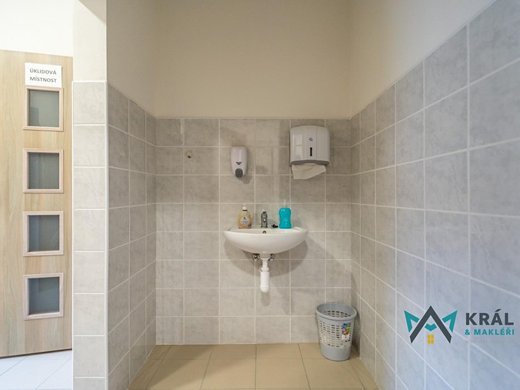 Prodej činžovního domu 1 400 m² - foto 7