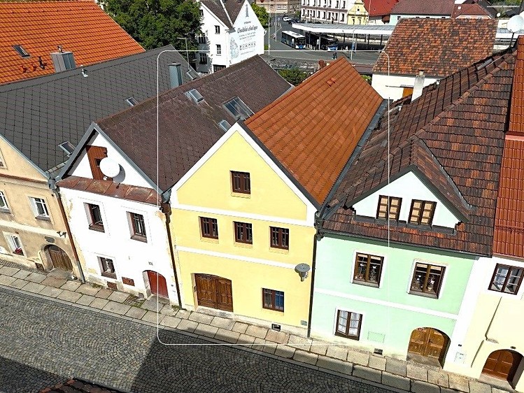 Prodej činžovního domu 215 m² - foto 2