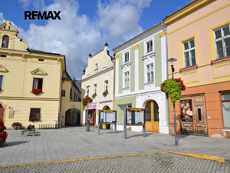 Prodej činžovního domu 307 m² - foto 1