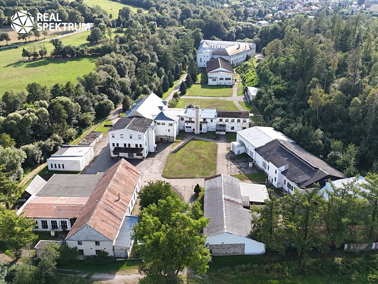 Prodej výrobní haly, prostoru 10 000 m² - foto 7