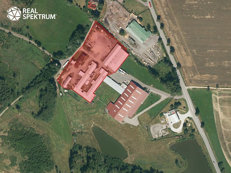 Prodej výrobní haly, prostoru 5 000 m² - foto 1
