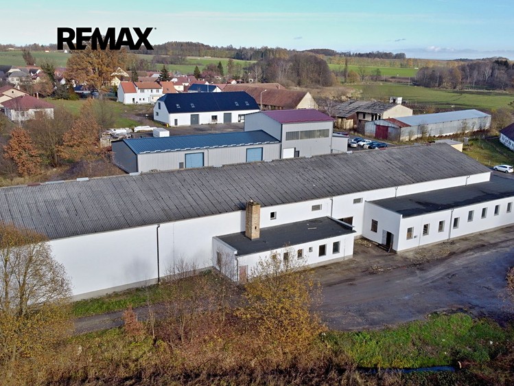 Prodej výrobní haly, prostoru 1 500 m² - foto 4