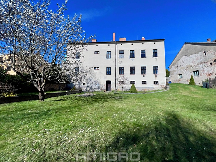 Prodej činžovního domu 1 000 m² - foto 3