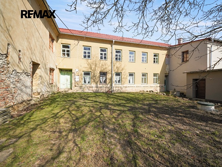 Prodej komerční nemovitosti 406 m² - foto 2