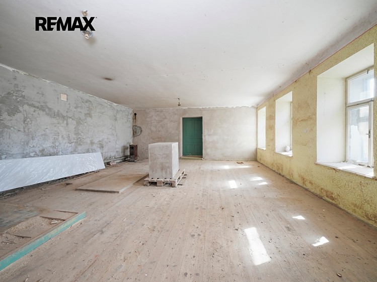 Prodej komerční nemovitosti 406 m² - foto 8