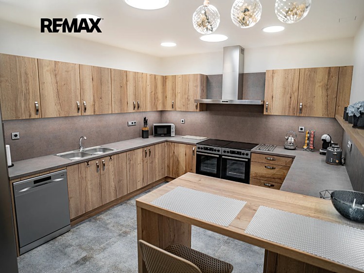 Prodej činžovního domu 715 m² - foto 8