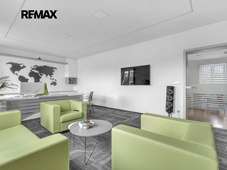 Prodej komerční nemovitosti 492 m² - foto 4