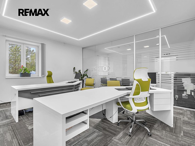 Prodej komerční nemovitosti 492 m² - foto 1