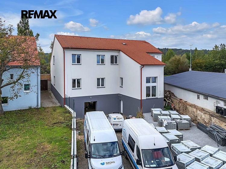 Prodej komerční nemovitosti 492 m² - foto 8