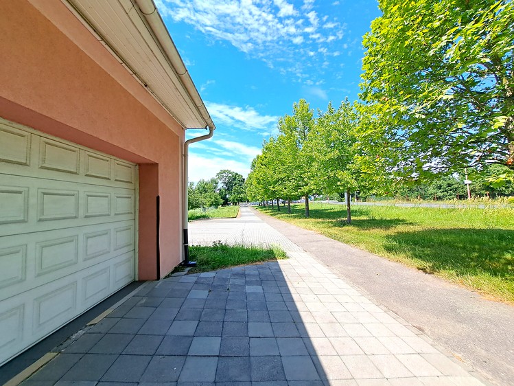 Prodej komerční nemovitosti 400 m² - foto 3