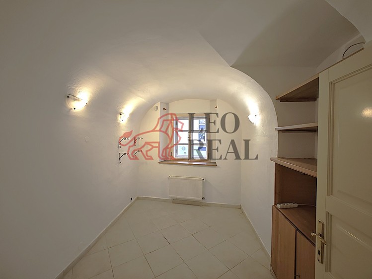 Prodej obchodního prostoru 152 m² - foto 4