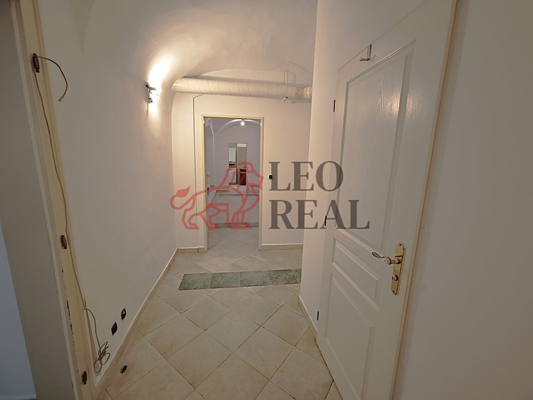 Prodej obchodního prostoru 152 m² - foto 5