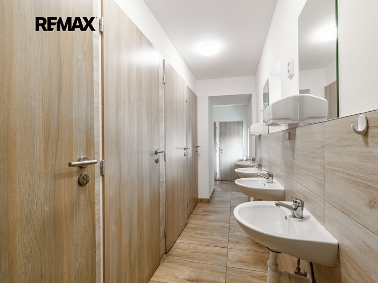 Prodej ubytovacího zařízení 243 m² - foto 4
