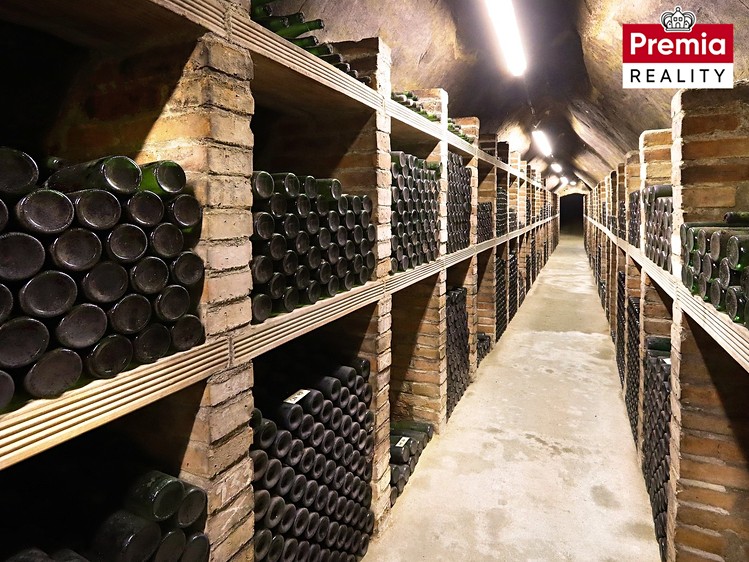 Prodej výrobní haly, prostoru 1 500 m² - foto 4