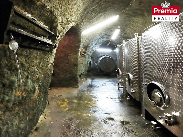 Prodej výrobní haly, prostoru 1 500 m² - foto 6