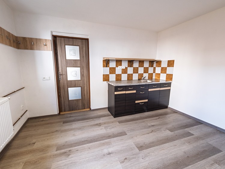 Prodej kanceláře 180 m² - foto 6