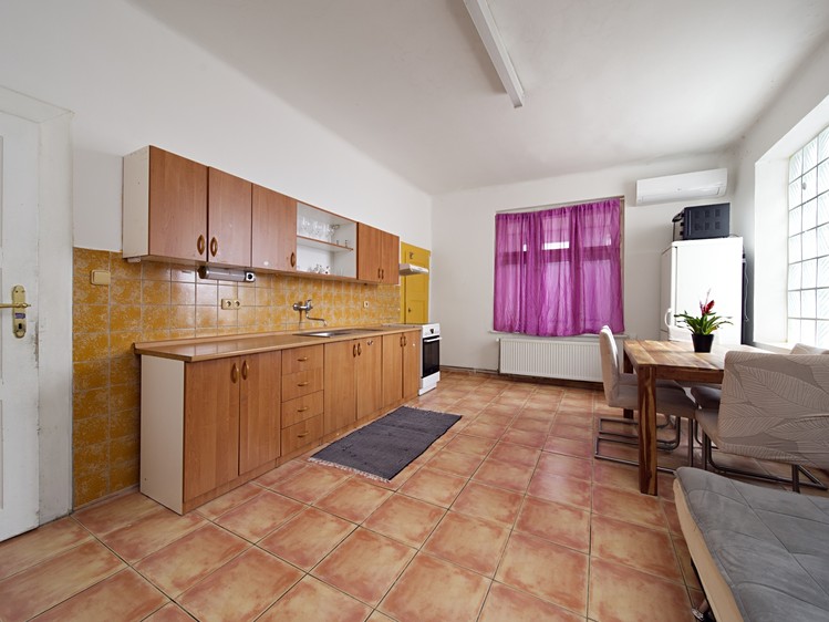 Prodej činžovního domu 310 m² - foto 8