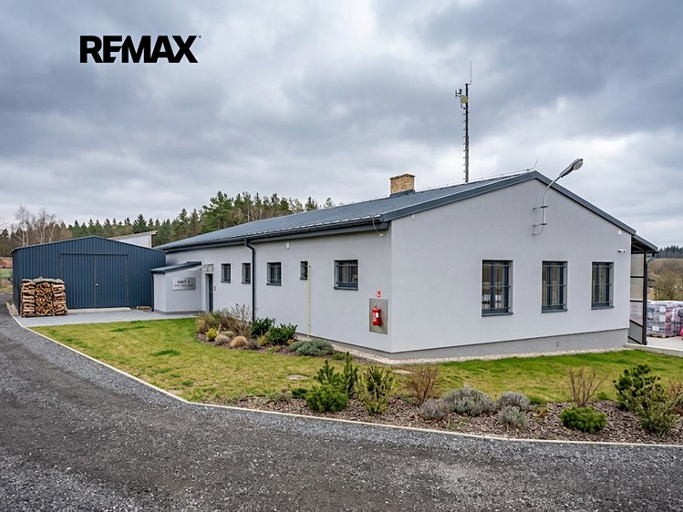 Prodej výrobní haly, prostoru 2 500 m² - foto 4