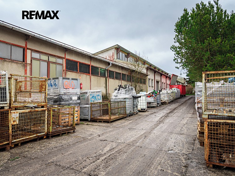 Prodej výrobní haly, prostoru 2 500 m² - foto 7