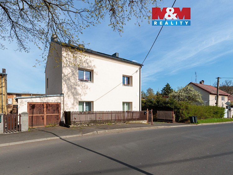 Prodej činžovního domu 200 m² - foto 1