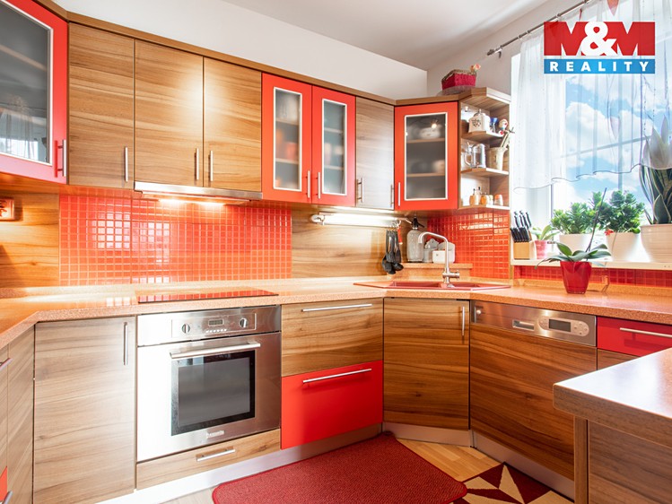 Prodej činžovního domu 200 m² - foto 2