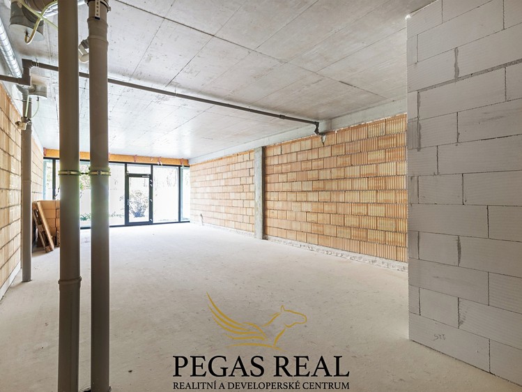 Prodej kanceláře 73 m² - foto 4
