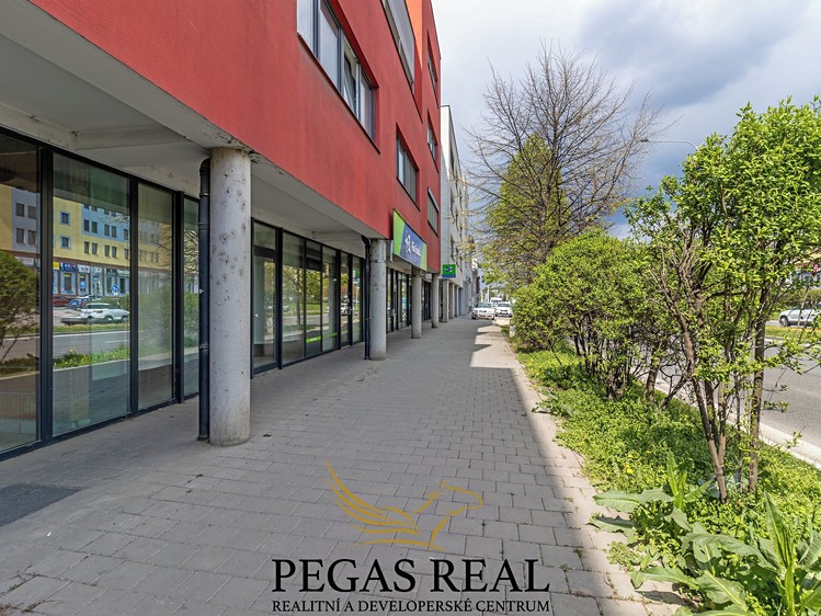 Prodej kanceláře 73 m² - foto 5