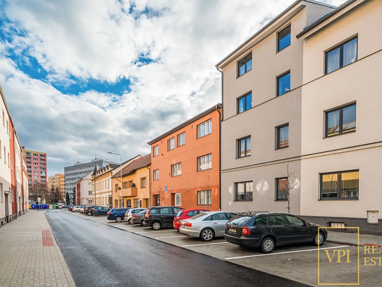 Prodej činžovního domu 714 m² - foto 2