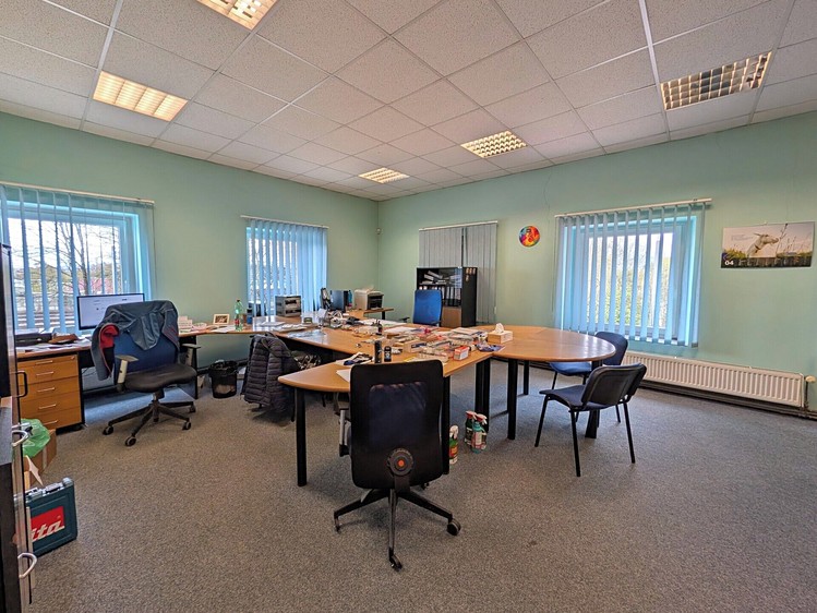 Prodej výrobní haly, prostoru 800 m² - foto 7