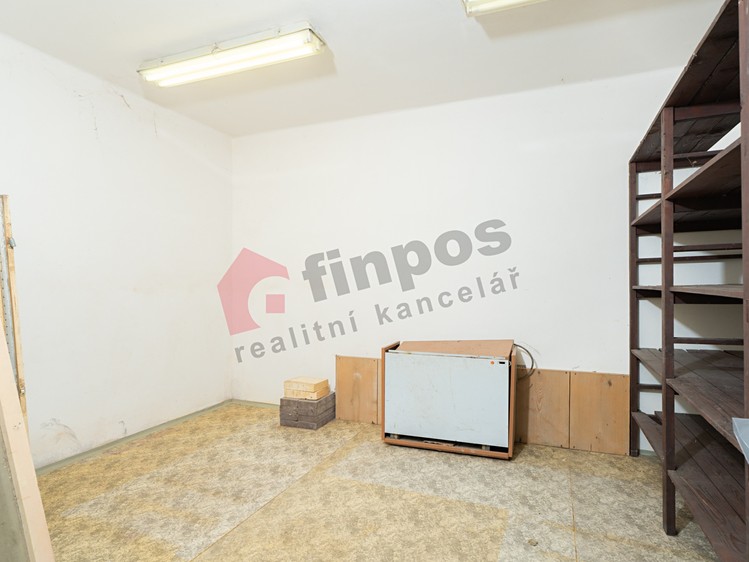 Prodej výrobní haly, prostoru 143 m² - foto 7