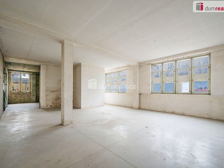 Prodej výrobní haly, prostoru 2 752 m² - foto 7