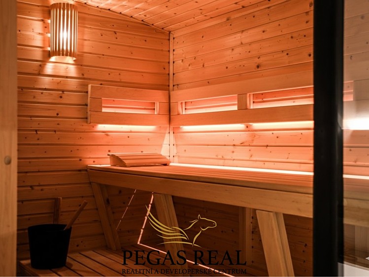 Prodej komerční nemovitosti 103 m² - foto 5