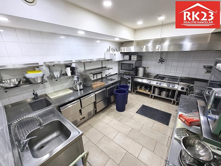 Prodej obchodního prostoru 150 m² - foto 2