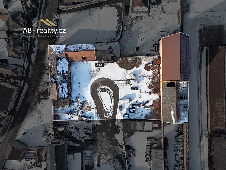 Prodej zemědělského objektu 1 600 m² - foto 2