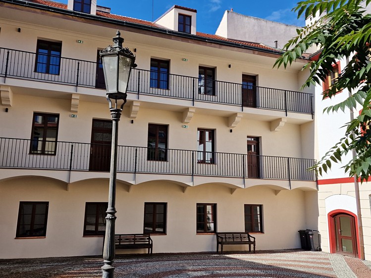 Prodej činžovního domu 578 m² - foto 1