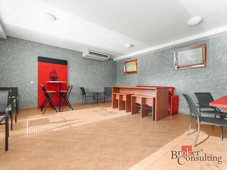 Prodej obchodního prostoru 315 m² - foto 6